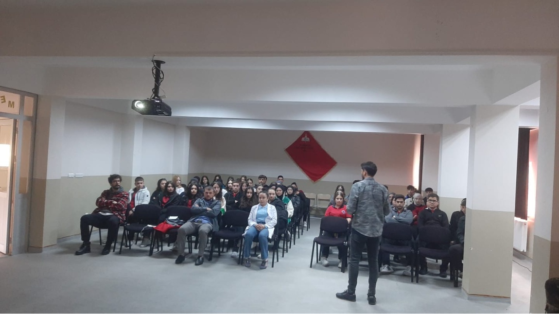 Güvenli Gençlik ve Güvenli Gelecek Semineri