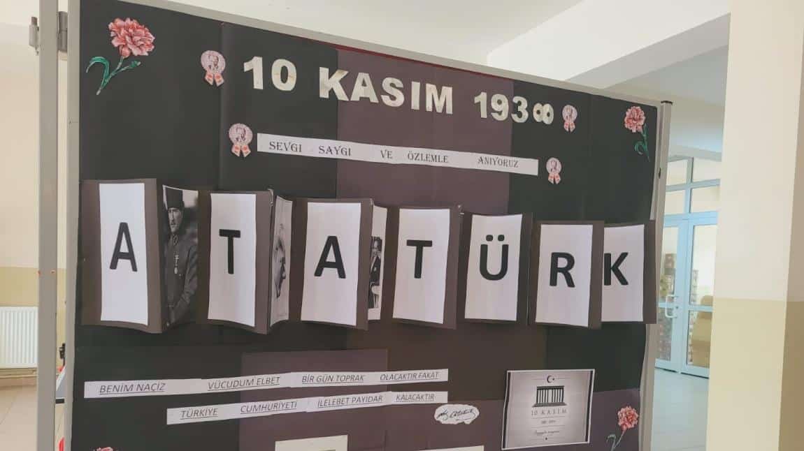 Okulumuzda 10 Kasım Atatürk'ü Anma Günü Programı